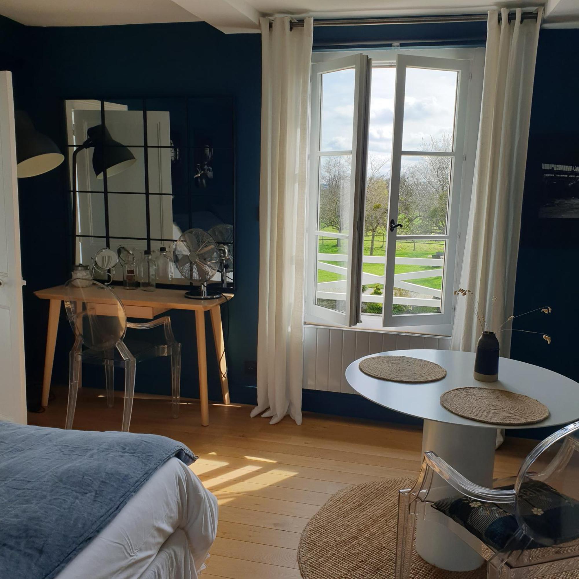 Par Hasard Ou Pas Bed and Breakfast Saint-Martin-aux-Chartrains Buitenkant foto