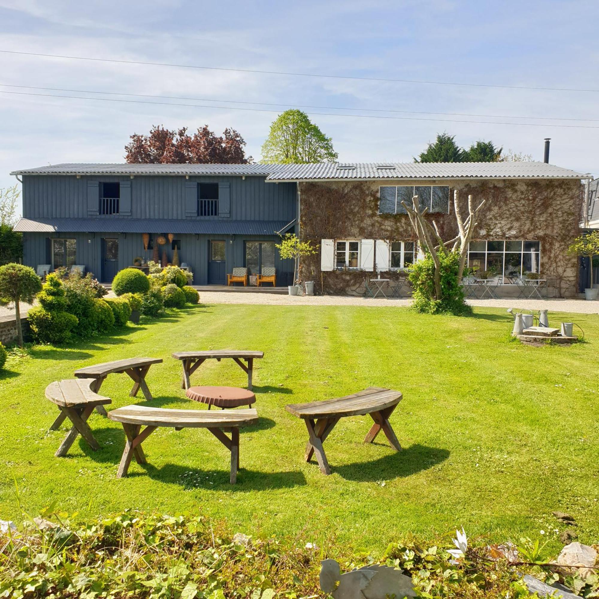 Par Hasard Ou Pas Bed and Breakfast Saint-Martin-aux-Chartrains Buitenkant foto