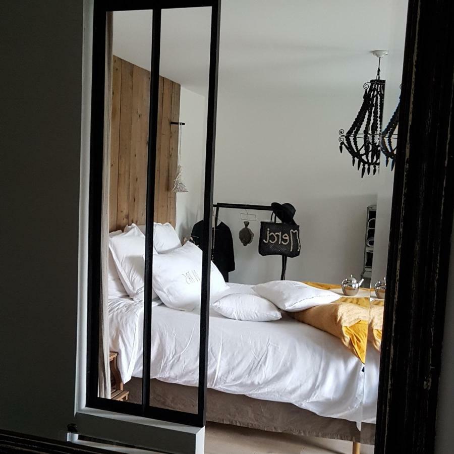 Par Hasard Ou Pas Bed and Breakfast Saint-Martin-aux-Chartrains Buitenkant foto