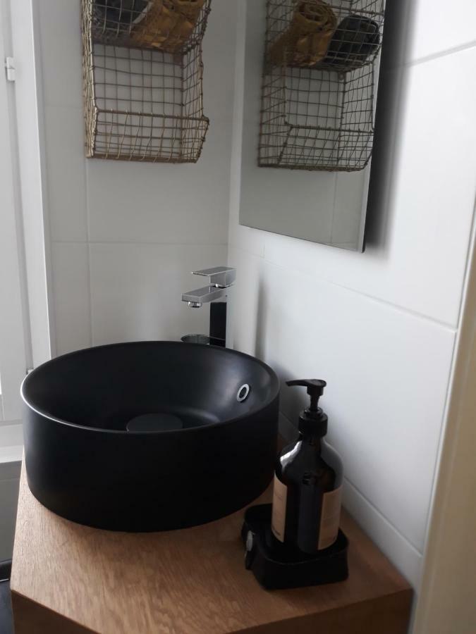 Par Hasard Ou Pas Bed and Breakfast Saint-Martin-aux-Chartrains Buitenkant foto